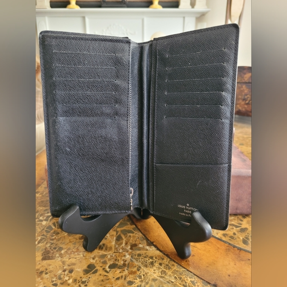 LOUIS VUITTON GRAPHITE LONG Wallet - Picture 7 of 9